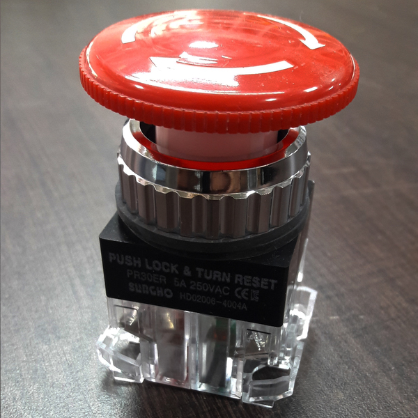 Grande bot n de emergencia con retenci n 35mm1